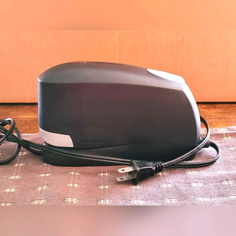Stapler - Picture 1 of 1
